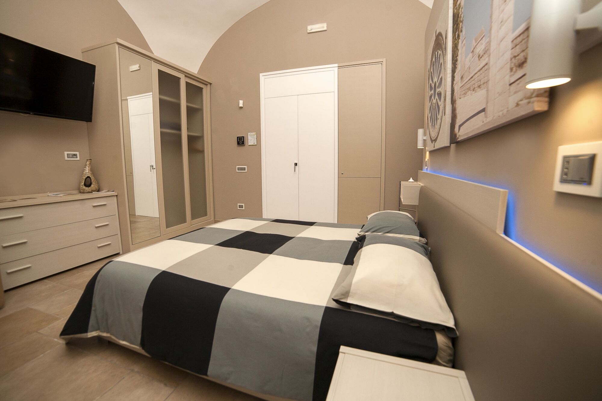 Oroverde Camere & Suite Nel Cuore Di Trani Luaran gambar